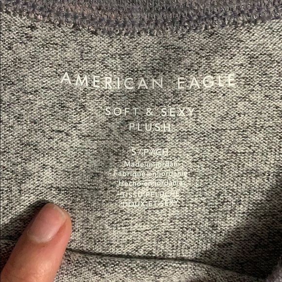 American Eagle Long Sleeve - Picture 3 of 3